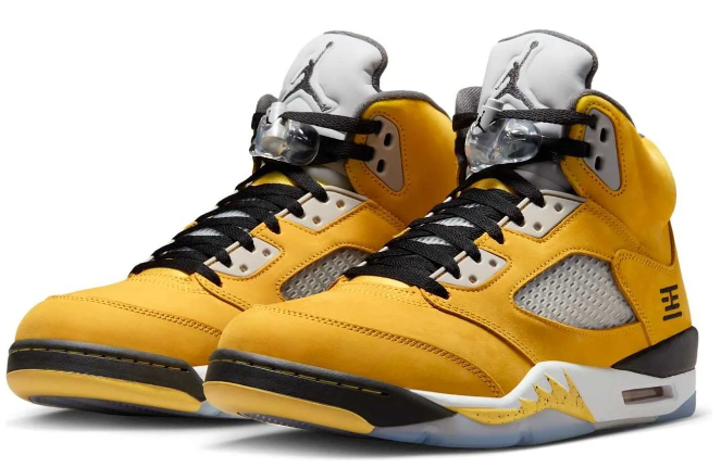 Air Jordan 5 'Tokyo' IO3372-700   (228.52)